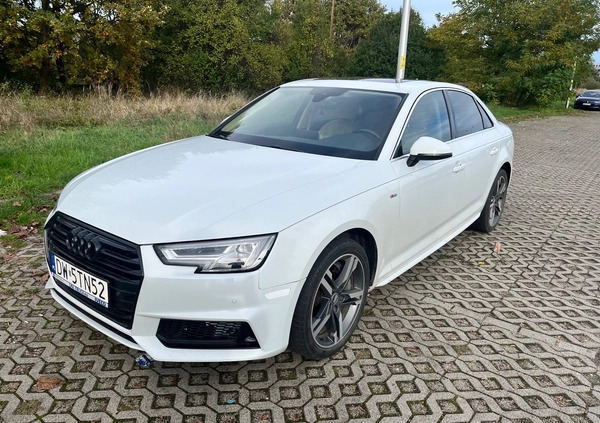 Audi A4 cena 85000 przebieg: 94000, rok produkcji 2017 z Wrocław małe 154